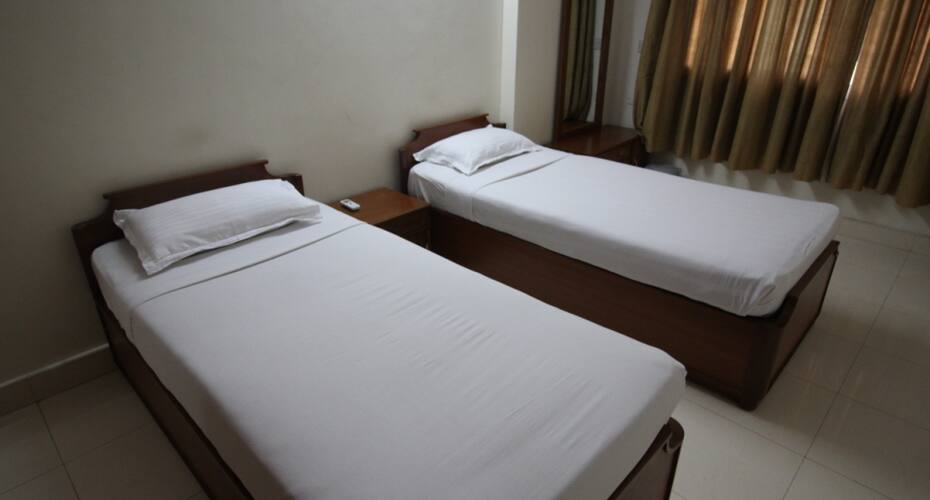 Roxel Inn Express Diamond District, Bangalore 5